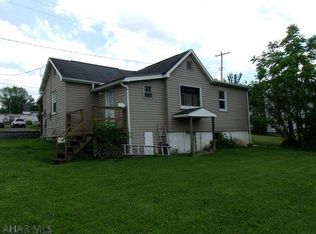 509 Monroe St, Everett, PA 15537