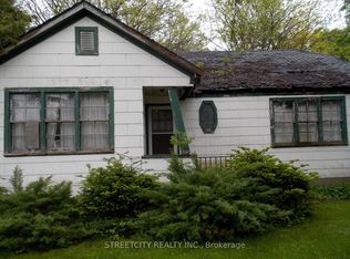 384 Metcalfe St E, Strathroy Caradoc, ON N7G1R3