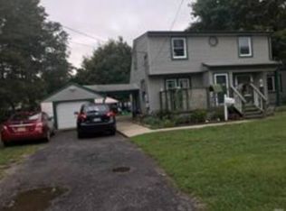 1464 Manatuck Blvd, Bay Shore, NY 11706