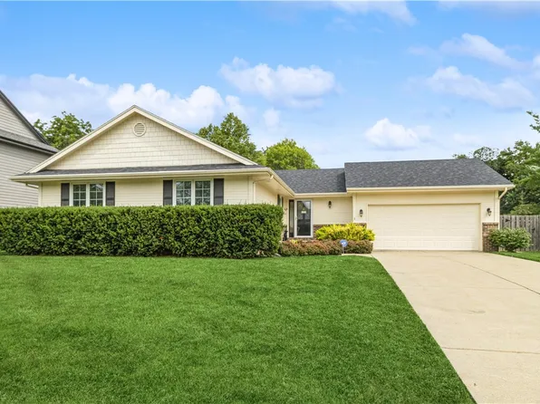 4407 Bel Aire Rd, Des Moines, IA 50310
