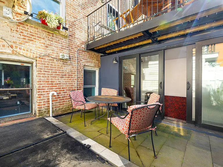 247 Bainbridge St #GARDEN — Photo 8