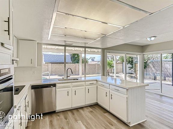 5th image of 8334 N 57th Dr