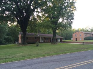 509 Edgewater Dr, Gaffney, SC 29340