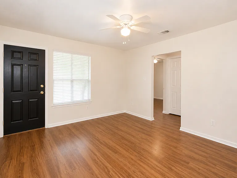 3309 Toledo Dr #D — Photo 2