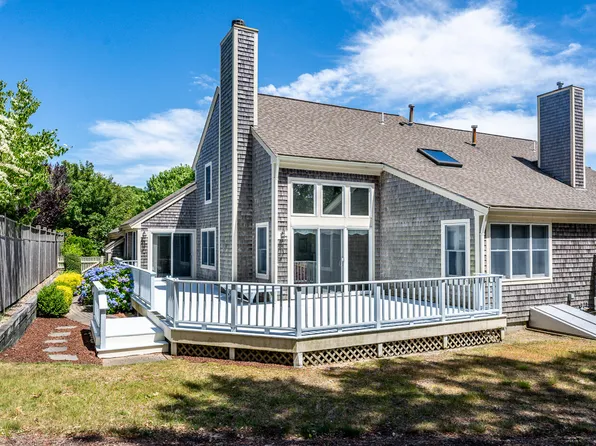 27 Boxwood Cir Village #H, Yarmouth Port, MA 02675