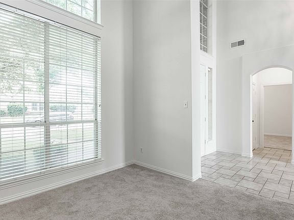 4th image of 3305 Estacado Ln