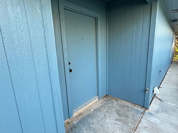 2nd image of 1510 NW Dearborn Ave APT B