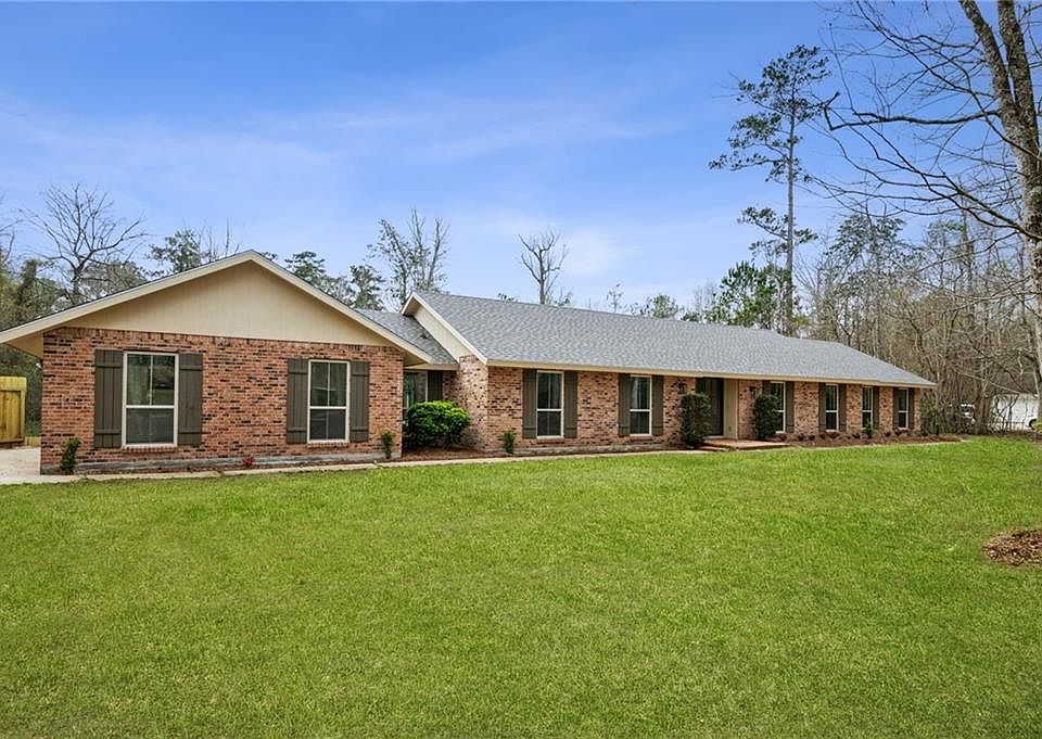 1st image of 542 Oak Alley Dr