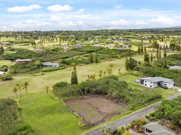 94-1445 Kia Kahi St, Naalehu, HI 96772