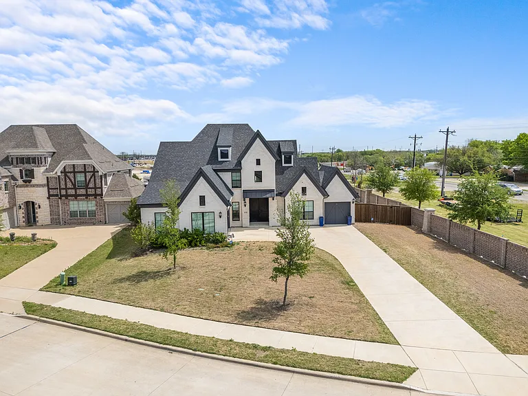 4428 Mill Pond Dr — Photo 34