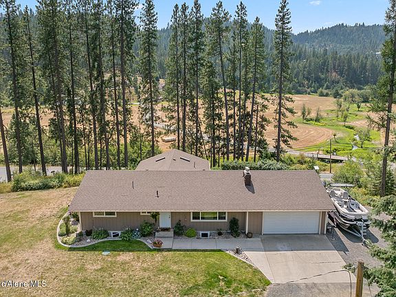 4th image of 8035 W Meadowbrook Loop