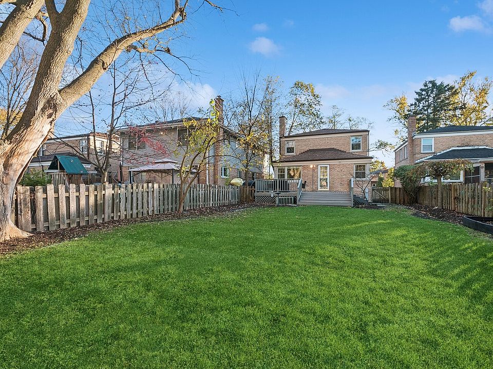 2nd image of 3328 Lyons St