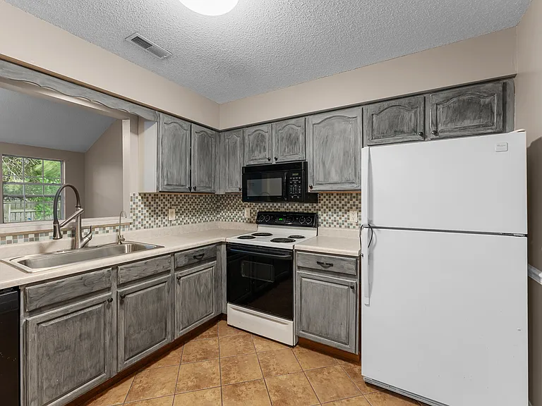 346 Hawthorne Oaks Way — Photo 8
