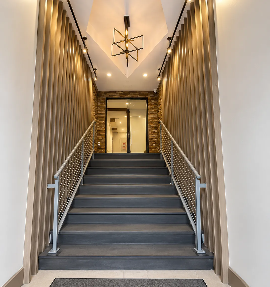 Studio, 600 sqft, $1,295 — Photo 3