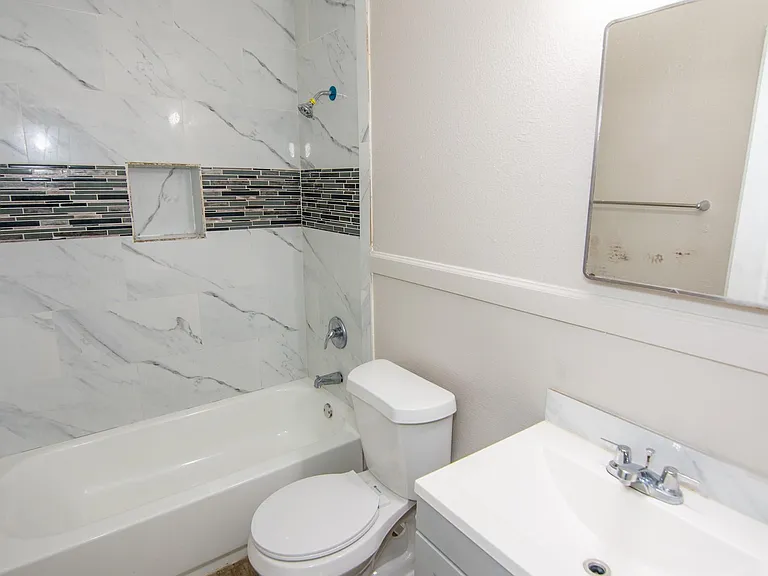 1667 Northwood St #1667 — Photo 9