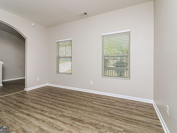 5th image of 403 Westridge Cir