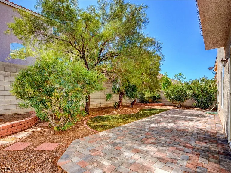 10700 Shasta Glow Ct — Photo 47