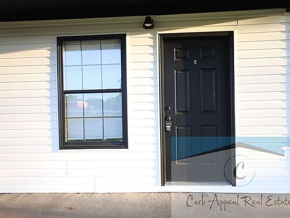 2nd image of 2004 Cain St #D