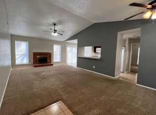 1404 Legget St, Arlington, TX 76018