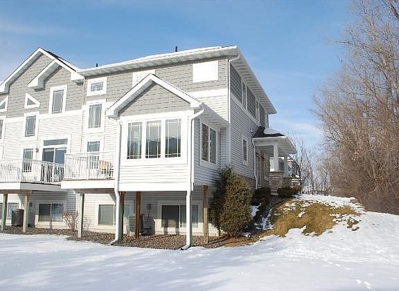 2nd image of 629 Sutherland Dr