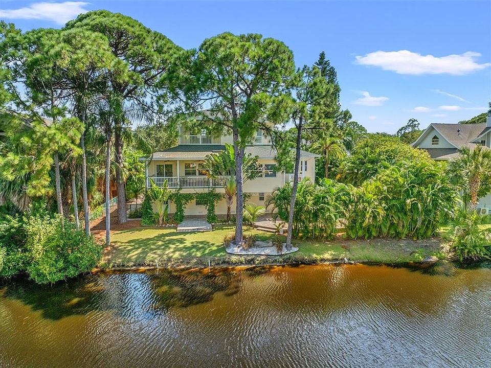 1st image of 759 Claudia Ln