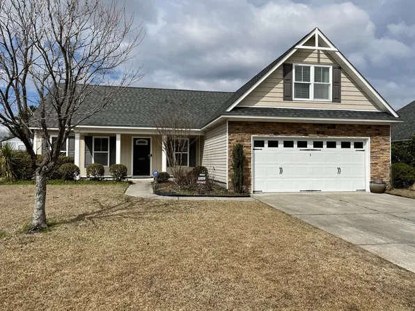 6037 Blueray Dr, Leland, NC 28451