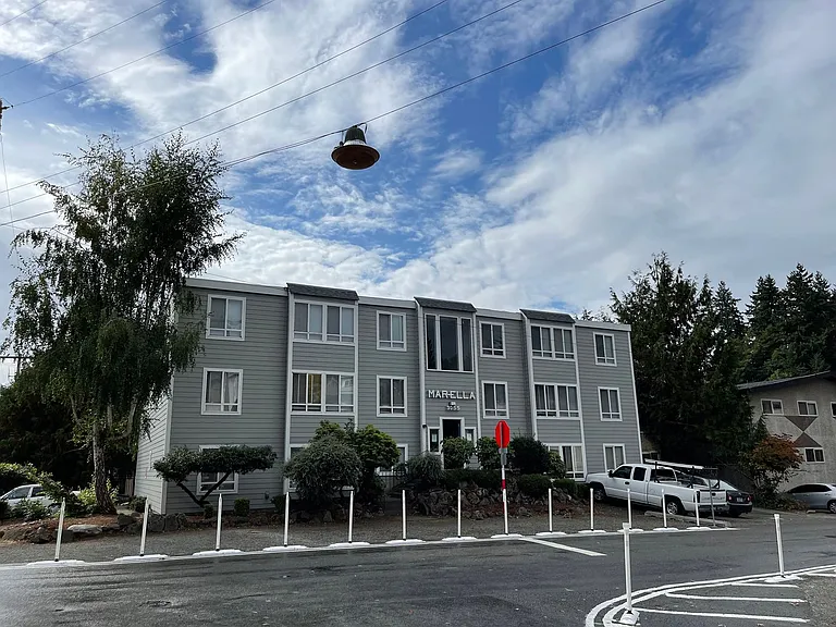Mar-Ella 10-unit — Photo 17