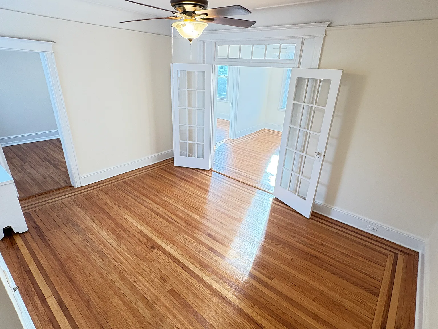 3 bed, $2,200 — Photo 1