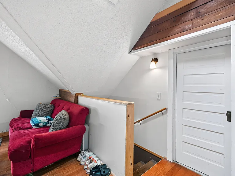 2404 Lyndale Ave S #3 — Photo 32