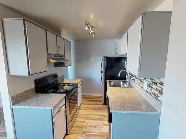 Riviera, 950 W 103rd Pl #2B-1Ba-820Sqft, Denver, CO 80260