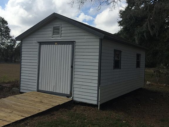 Work shop. Or storage