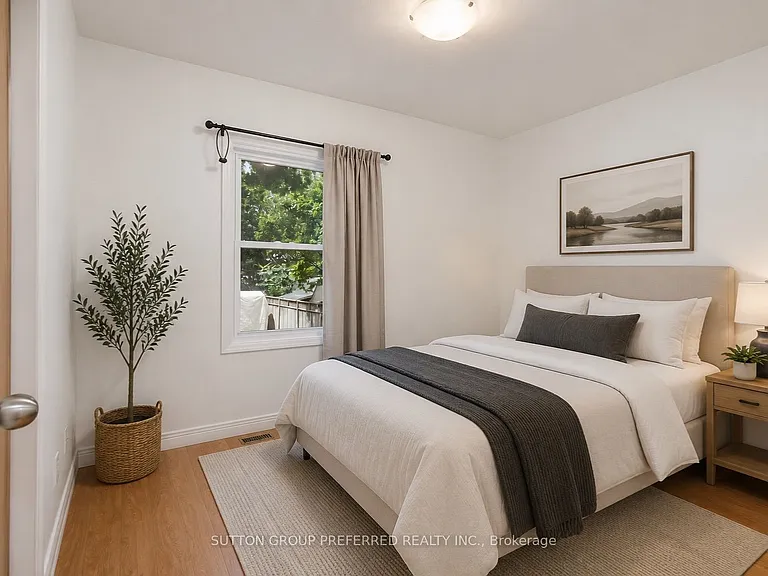 385 Avondale Rd — Photo 12