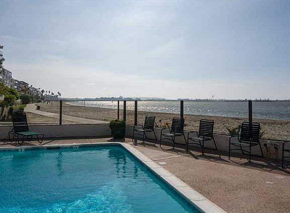 4th image of 3916 Riviera Dr Unit 506