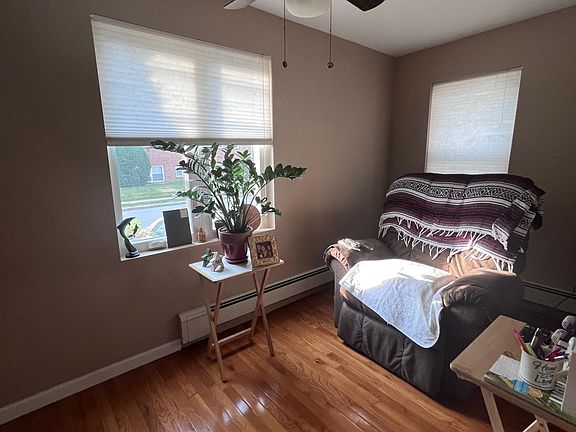 5th image of 22 Brighton Ave APT 1