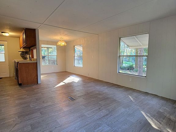 2nd image of 5321 SE 32nd Ct