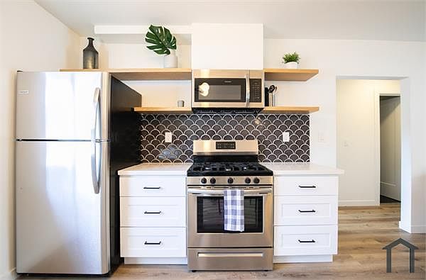 1st image of 255 S Avenue 55 #5