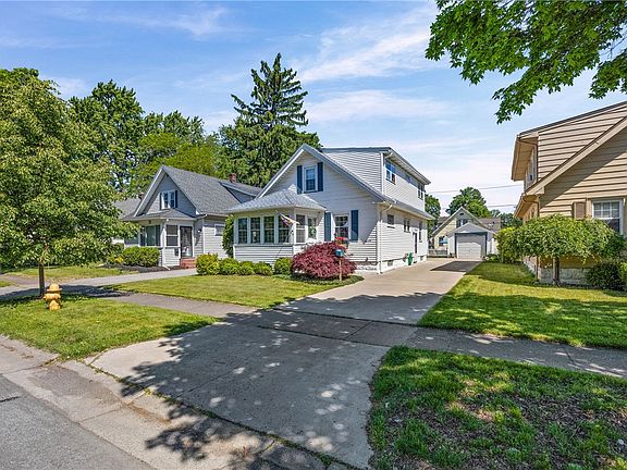 3rd image of 70 Florence Ave