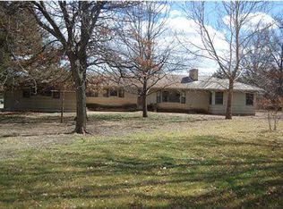 57 Westborough Rd, Wellington, KS 67152