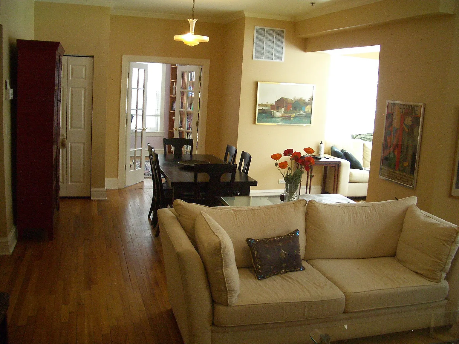 1141 Hinman Ave APT 1 photo 1