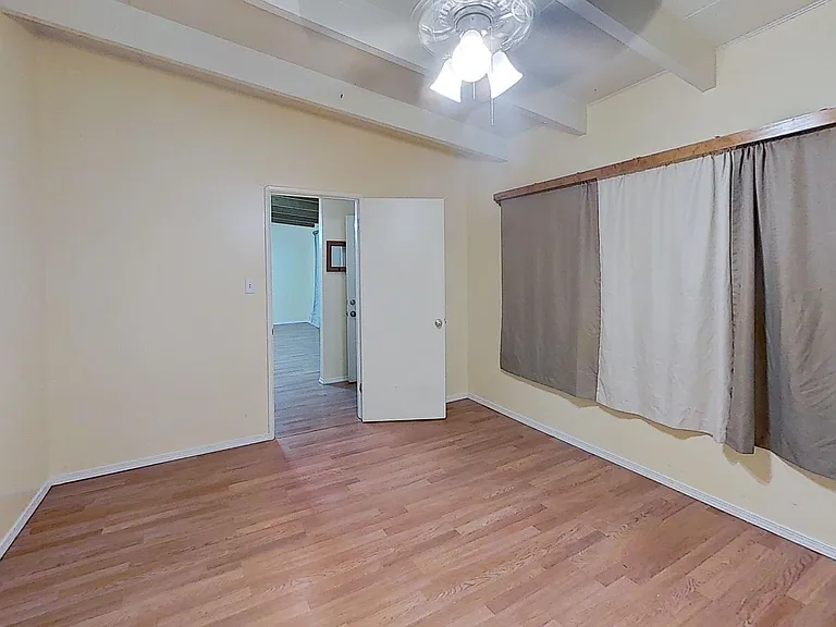 38849 Yucca Tree St — Photo 8