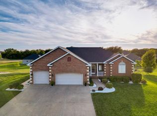 2600 Dundee Ln, Salina, KS 67401