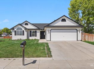 457 Meadowbrook Dr, Nampa, ID 83686