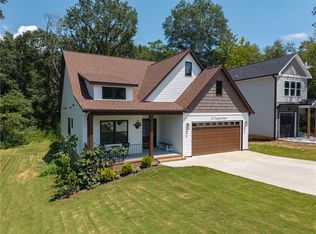 322 Thompson St, Pendleton, SC 29670