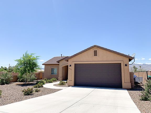 3rd image of 5027 S Jacaranda Pl