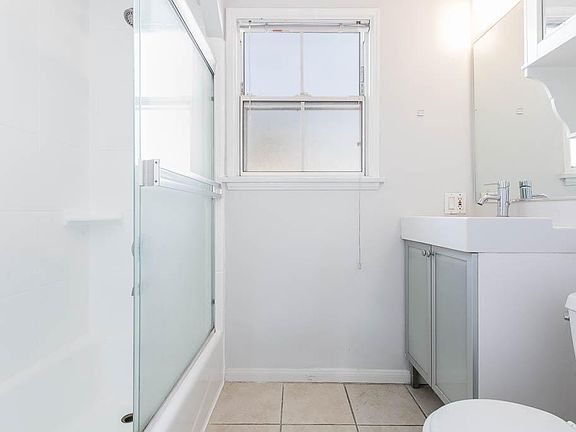 5th image of 2064 Chariton St