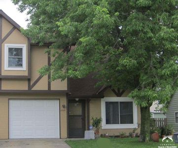 3723 Overland Dr, Lawrence, KS, 66049