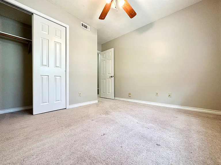 Parkview Apartments — Photo 41