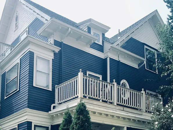 135 Adelaide Ave, Providence, RI 02907