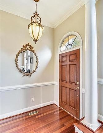 3rd image of 2816 Thaxton Ln