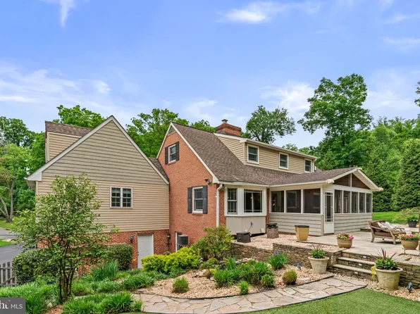 3618 Underoak Dr, Ellicott City, MD 21042